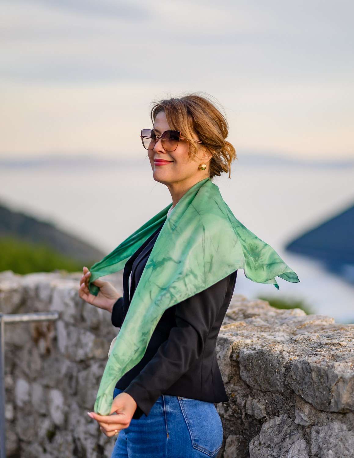 CLEAR THOUGHT <br>  Unique Silk Shawls